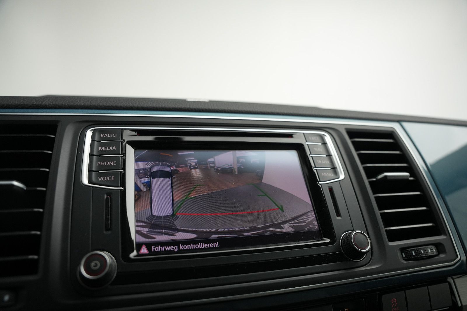 Fahrzeugabbildung Volkswagen T6 Multivan Generation S *7-Sitz*DynAudio*Kamera