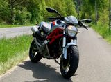 Ducati Monster 696 Plus Top Zustand mit Speziallacksatz - Angebote entsprechen deinen Suchkriterien
