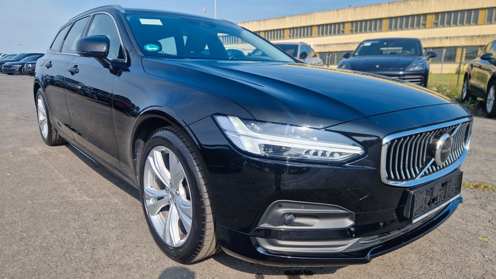 Volvo V90 Kombi Navi Leder LED Kamera 1.Hand AHK imagem 3