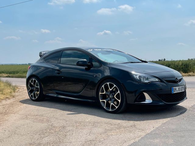 Opel Astra J OPC