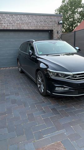 VW VW Passat R-Line 2.0 Panorama Virtual Cock...