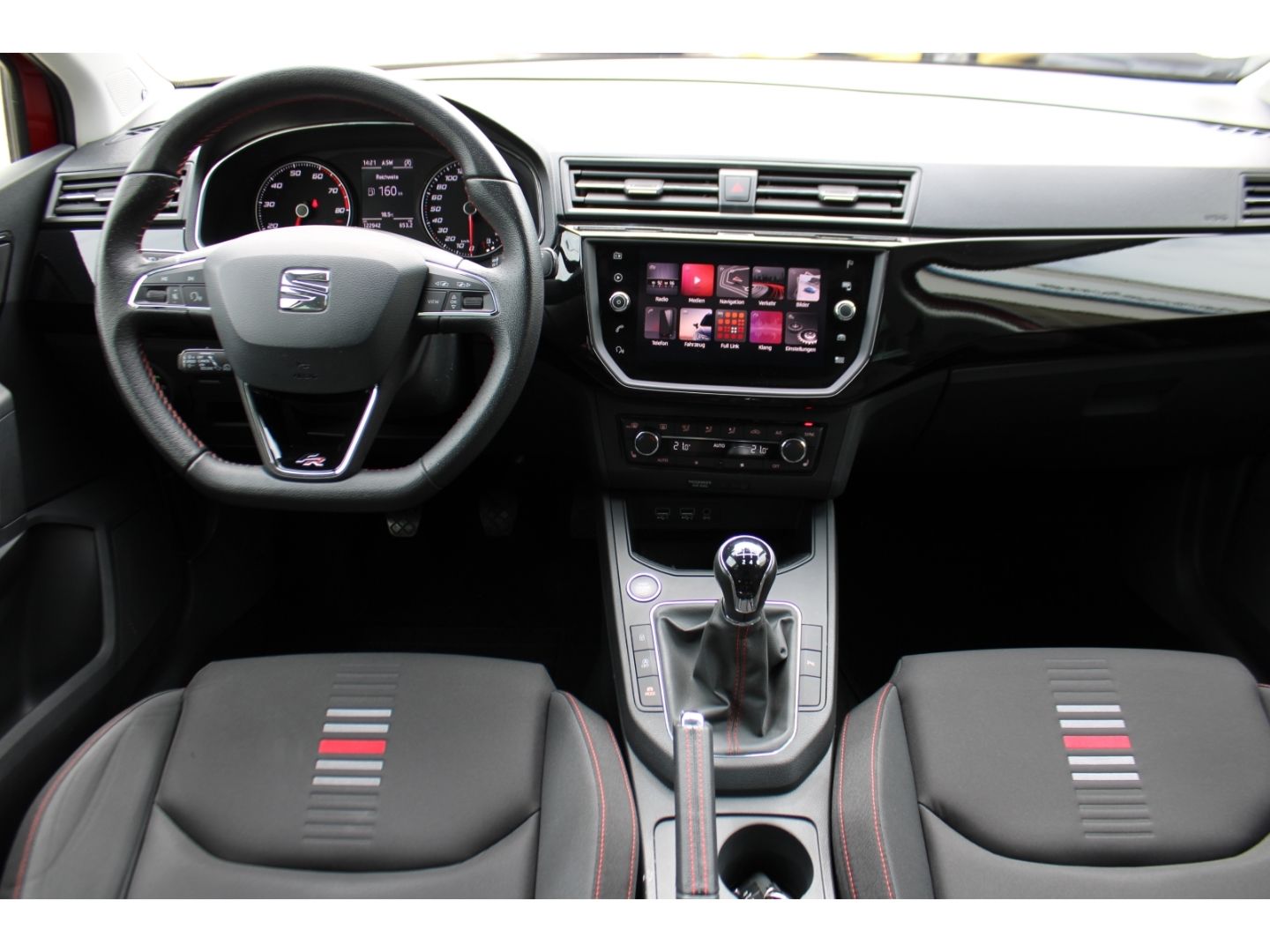 Fahrzeugabbildung SEAT Ibiza 1.5 TSI FR Beats ACC LED RFK Navi Full Lin