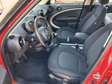 MINI One Countryman - 11