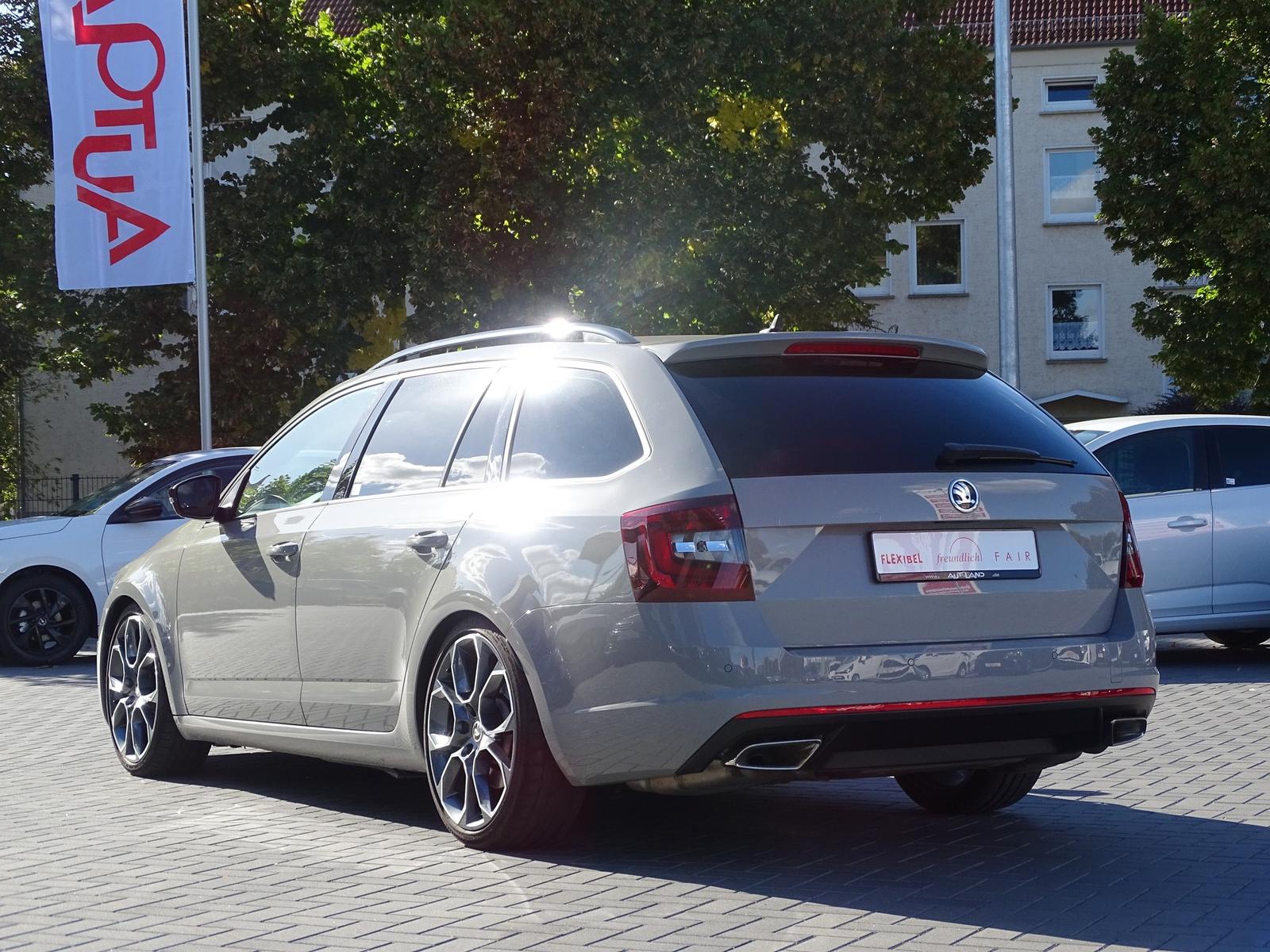 Skoda Octavia Combi 2.0 RS 245 LED Navi ACC SmartLink