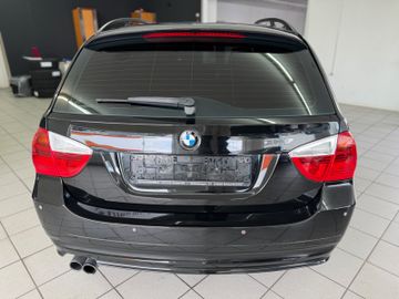 BMW 325 - 8