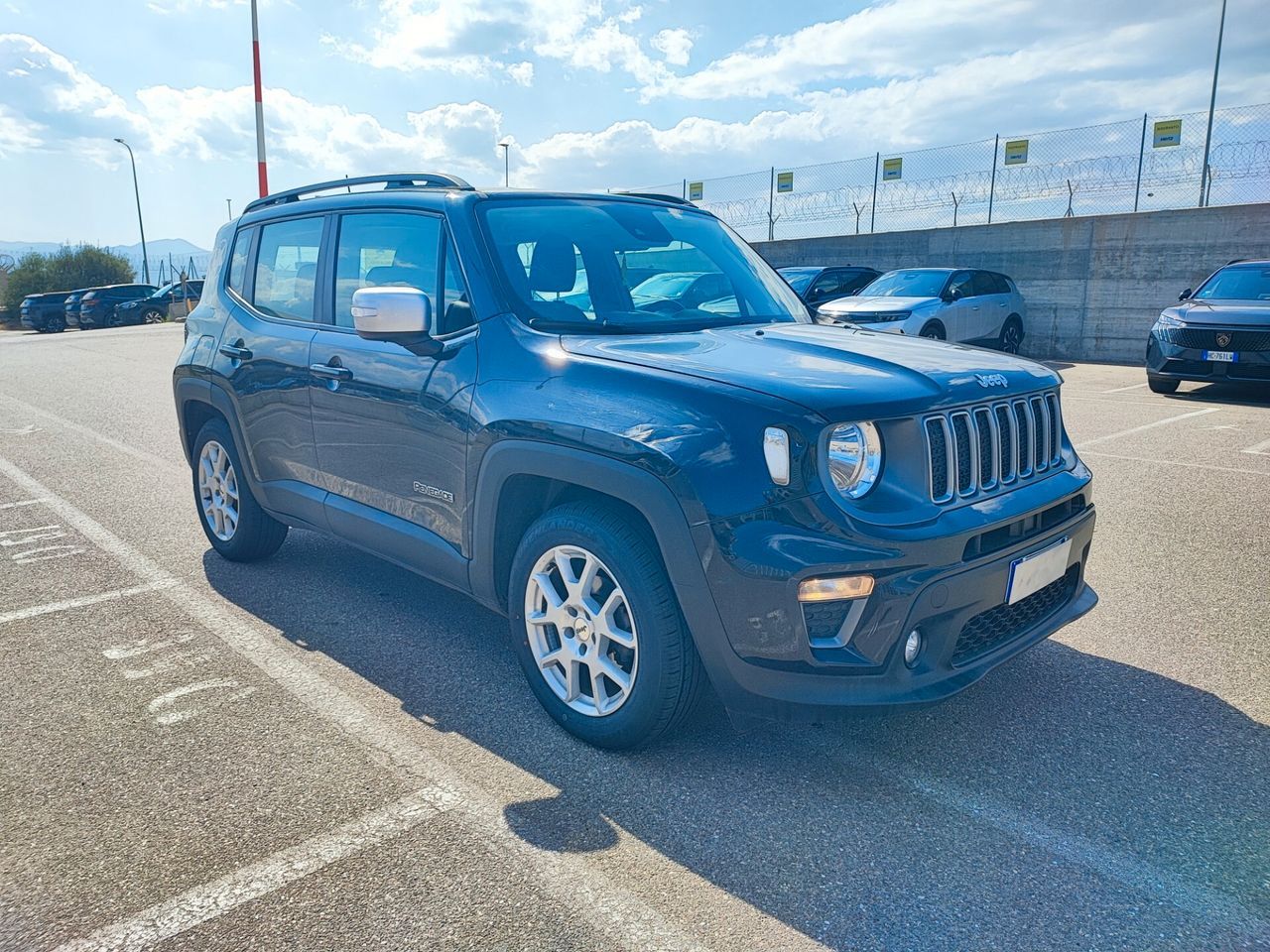 Jeep Renegade 1.6 Mjt 130 CV Longitude imagem 3