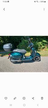 Vespa GTS300 Racing Sixties - VESPA GTS