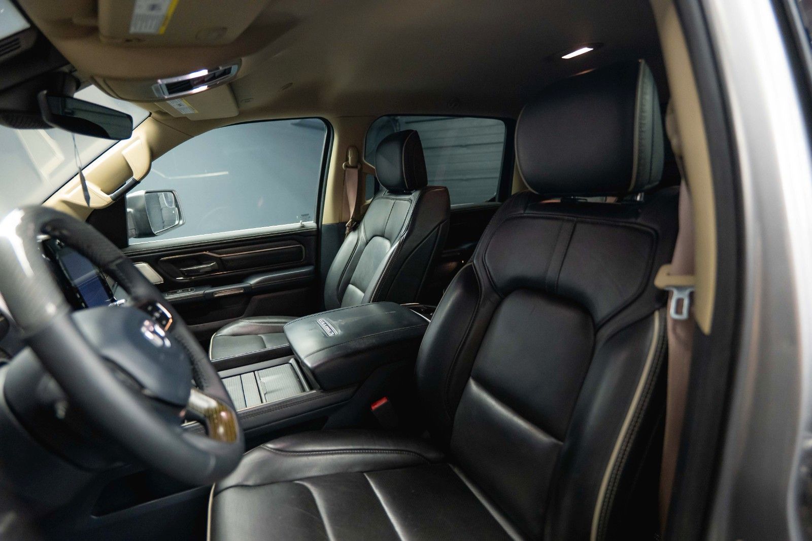 Fahrzeugabbildung Dodge RAM 5.7 V8 HEMI 4x4 Limited Longbed Hardtop 19%