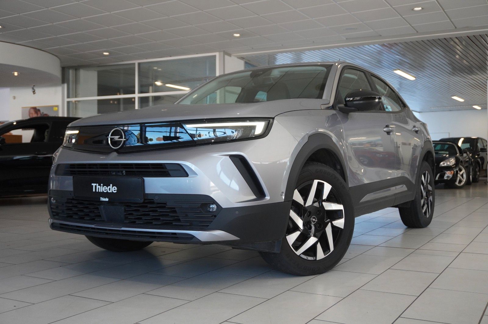 Fahrzeugabbildung Opel Mokka ELEGANCE 1.2T NAVI/LED/KAMERA/SPORT/SH/DAB