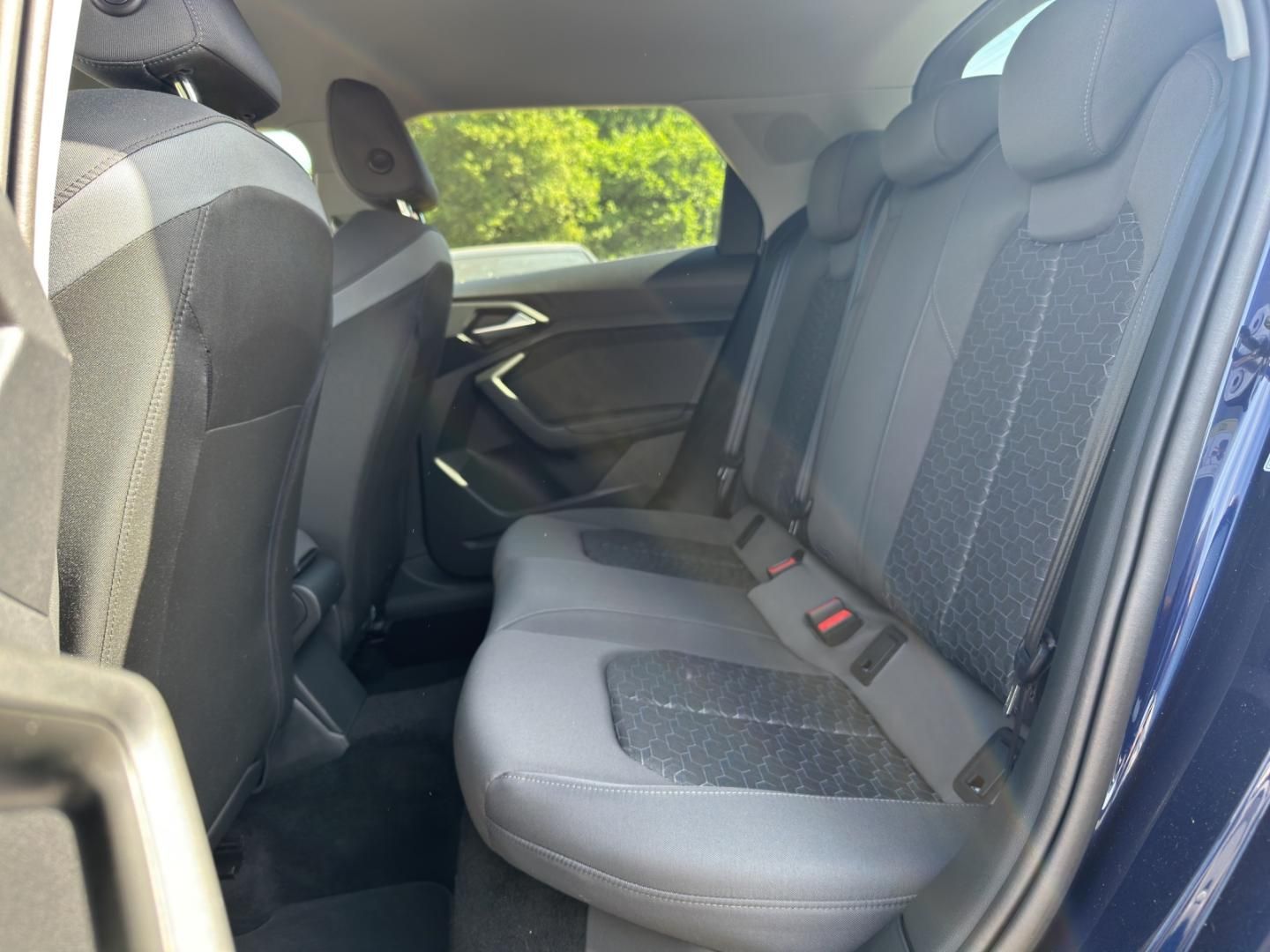 Fahrzeugabbildung Audi A1 allstreet 30 TFSI S-tronic LED Assist. Pak.