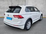 Volkswagen Tiguan 2.0 TDI Highline R Line AHK LED ACC - Volkswagen Tiguan Highline mit Diesel-Antrieb