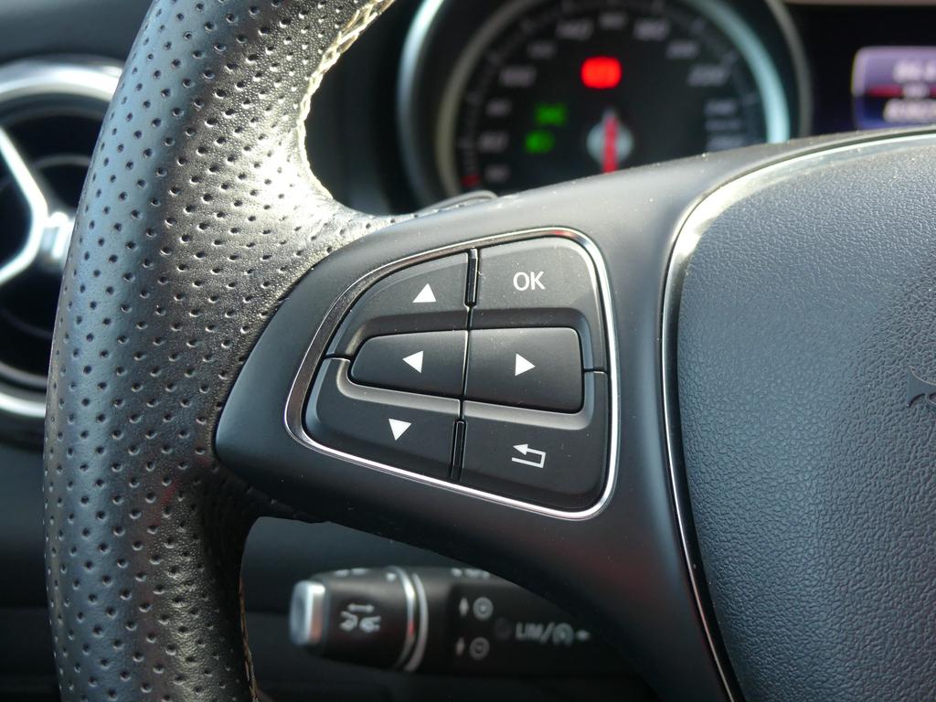 Mercedes-Benz GLA 220