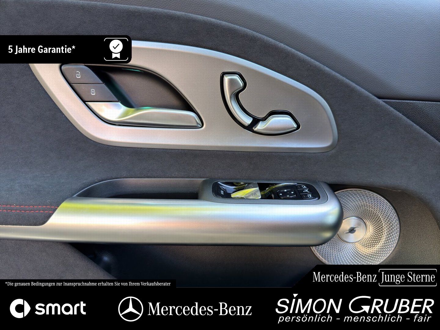 Fahrzeugabbildung Mercedes-Benz CLA 350 4M Shooting Brake AMG Burm Superscreen