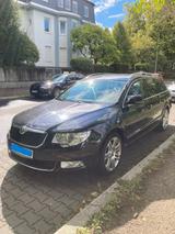 Skoda Superb 1.8 TSI Elegance Combi Elegance - Skoda Superb aus 2011: Kombi