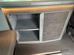 Fahrzeugabbildung Volkswagen T6.1 California Ocean LED ACC AHK Küche 1.Hand