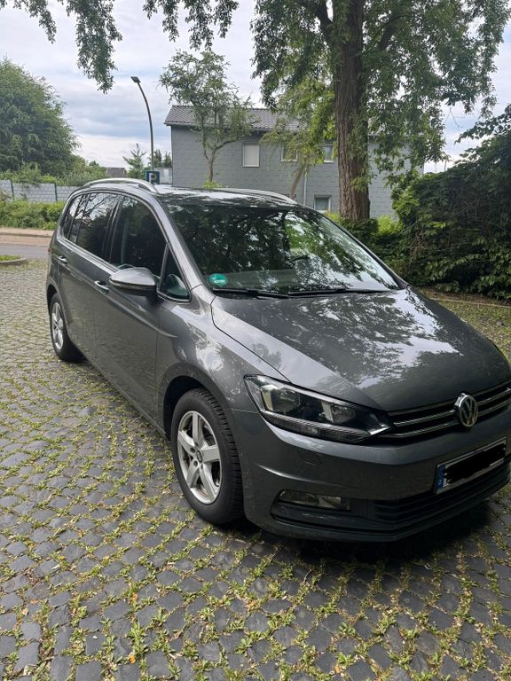 Image of Volkswagen Touran