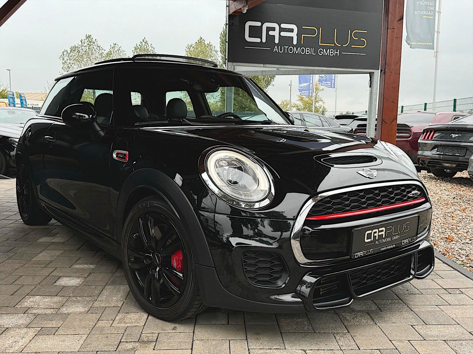 Fahrzeugabbildung MINI John Cooper Works Performance *Pano*H&K*Klappe*