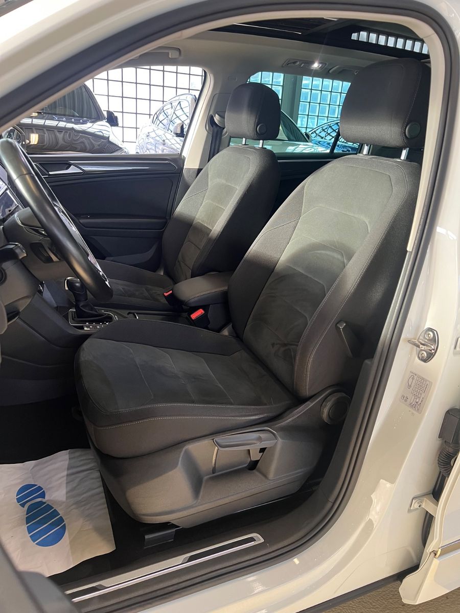 Fahrzeugabbildung Volkswagen Tiguan Highline DSG 4Motion R LINE VIRTUAL*PANO*