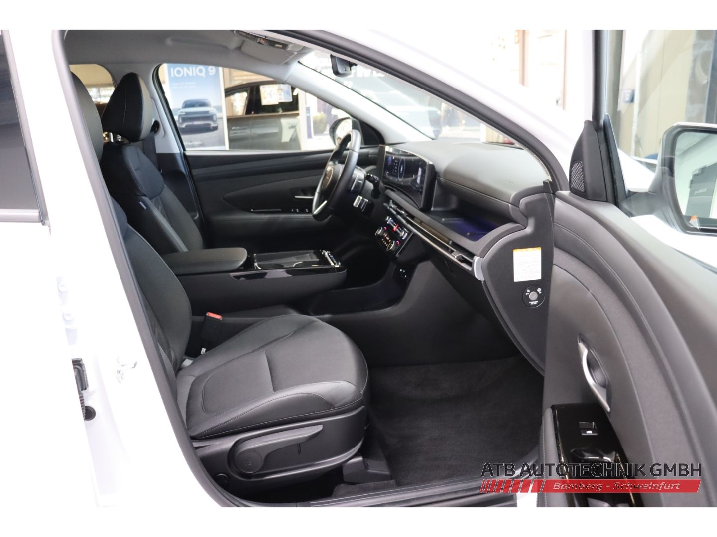Fahrzeugabbildung Hyundai Tucson Trend PHEV 1.6 T-GDi 6-AT 4WD Navi Digita