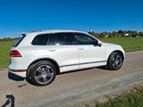 Volkswagen Touareg 3.0 V6 TDI BlueMotion Terrain Tec.R-Line - Volkswagen Touareg: V6 TDI Bluemotion