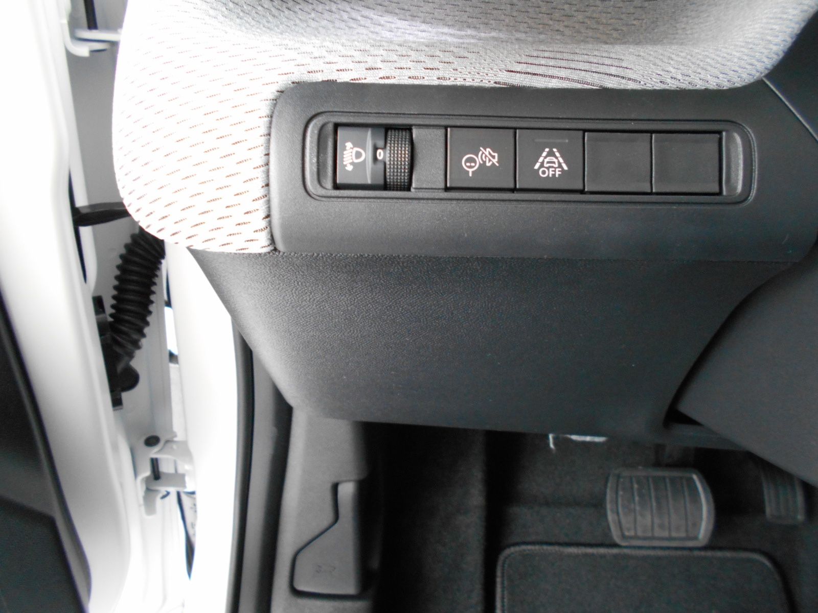 Fahrzeugabbildung Citroën C3 Aircross Hybrid 145 MAX