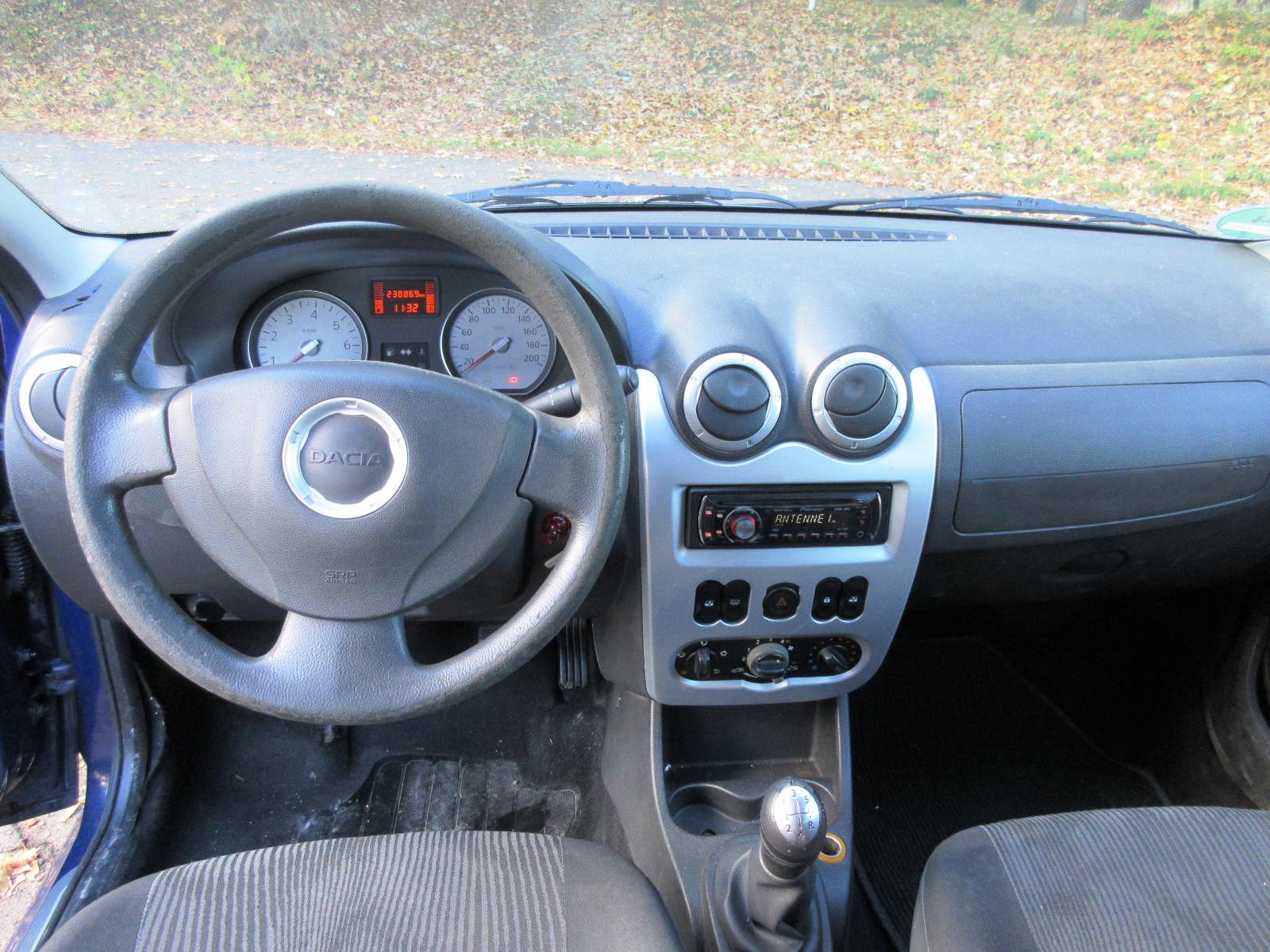 Dacia Logan 2009 — photo 10