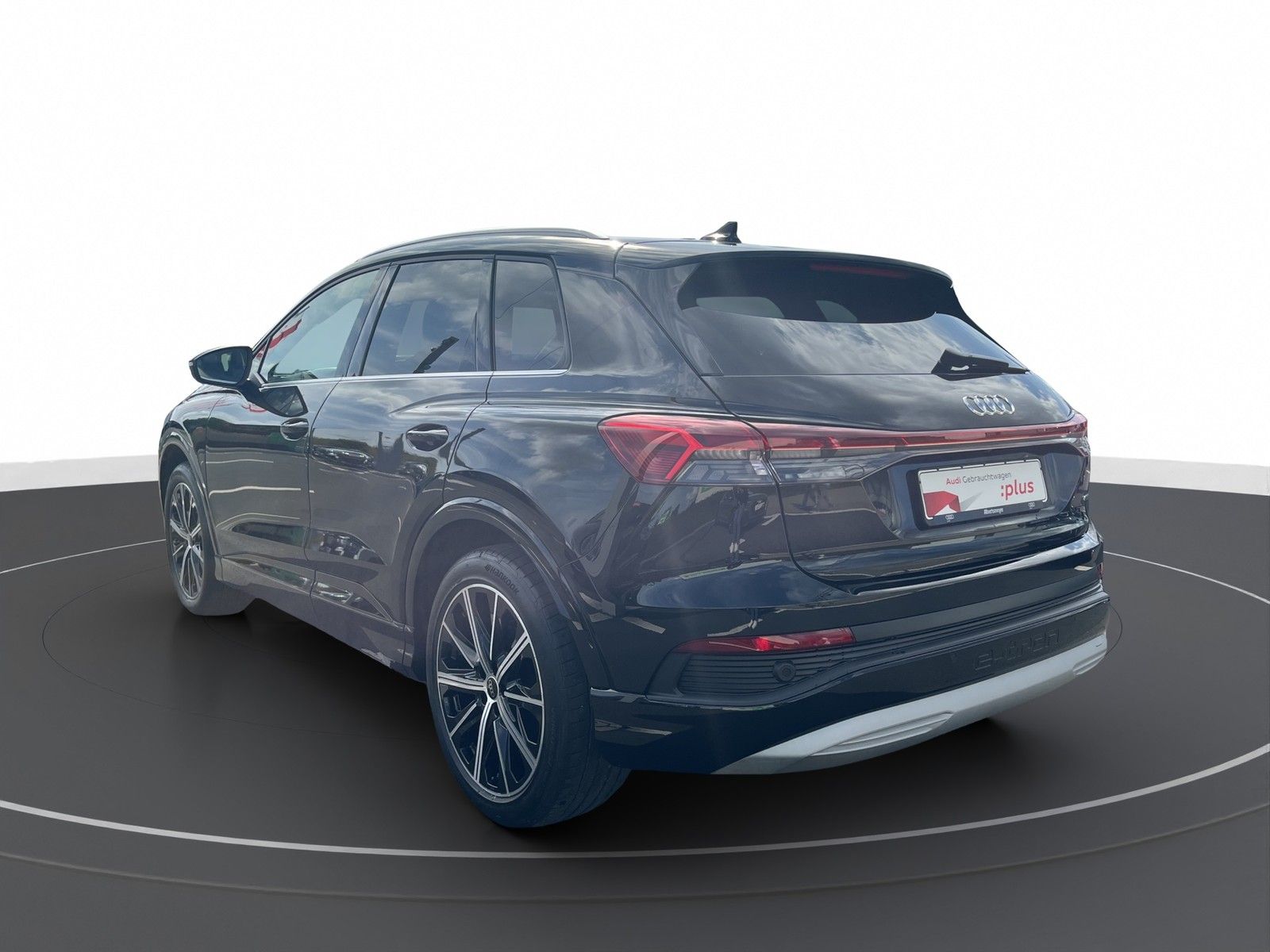 Audi Q4 55 e-tron quattro 250KW +PANO+AHK+MATRIX imagem 2