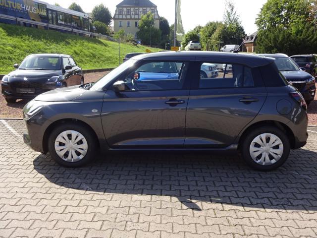 Suzuki SWIFT 1.2 DUALJET CLUB NAVI DAB+ EINPARKH. USB 