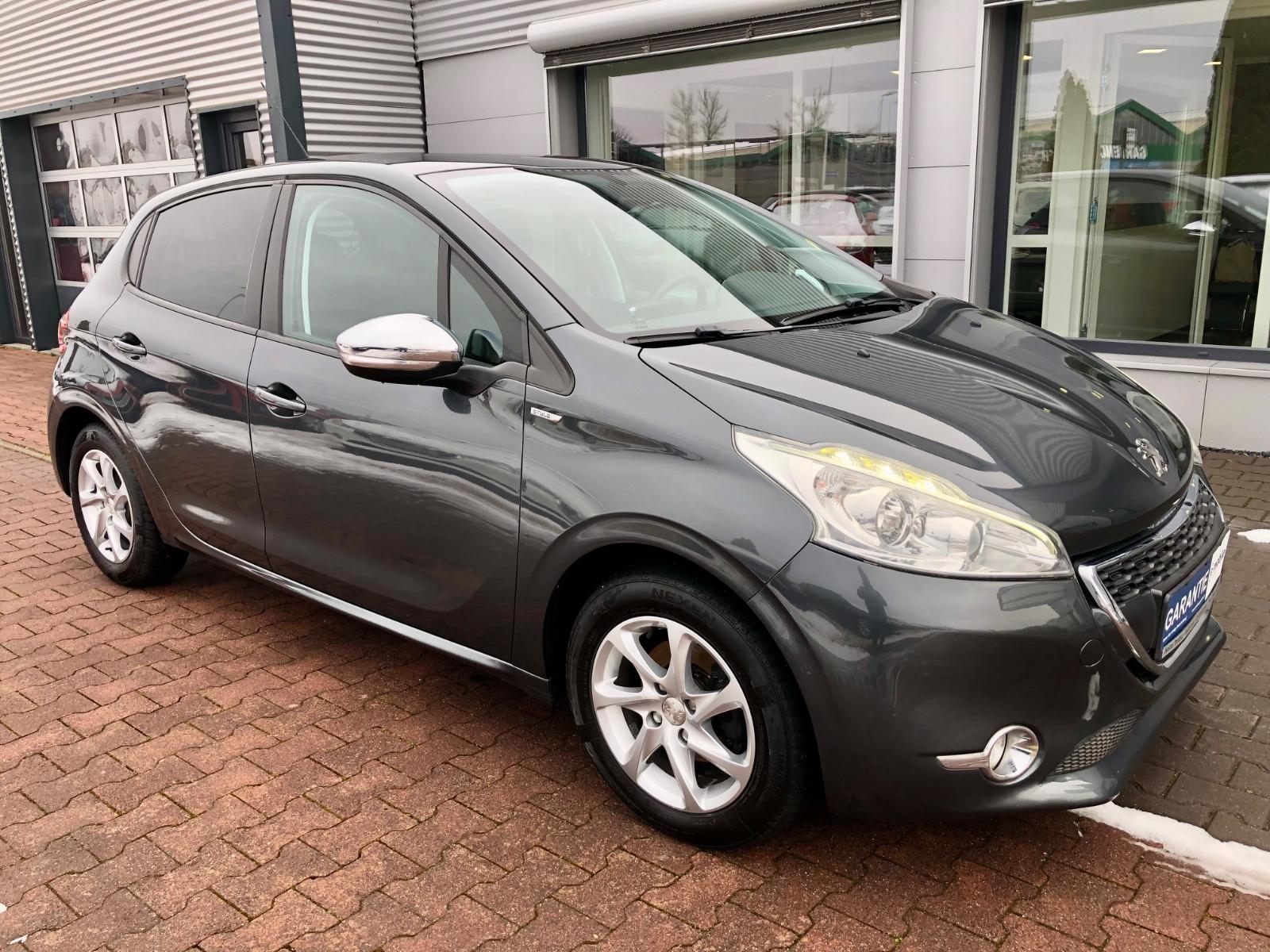 Peugeot 208 Style/Klima/Tempomat/PDC