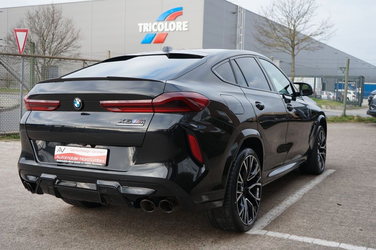 Fahrzeugabbildung BMW X6 M Competition*Carbon*Pano Sky*B&W*Ahk*360 Kam