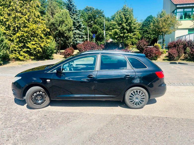 Seat Ibiza 2012 — rear view