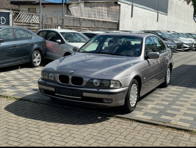 BMW 523i/Leder/Automatik/Xenon