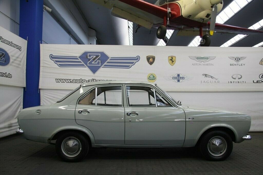 Fahrzeugabbildung Ford Escort 1300 AUTOMATIK H-ZULASSUNG