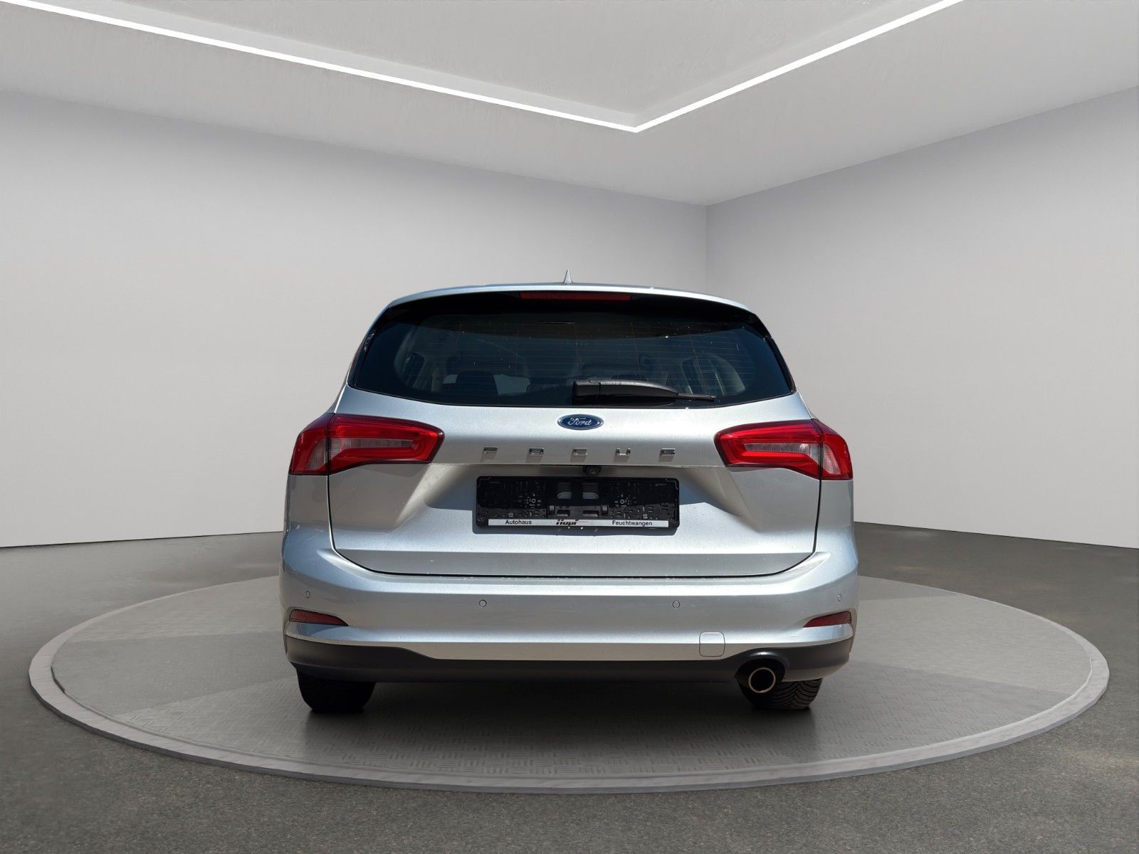 Fahrzeugabbildung Ford Focus C&C | Turnier 1.0  | Kamera | LED