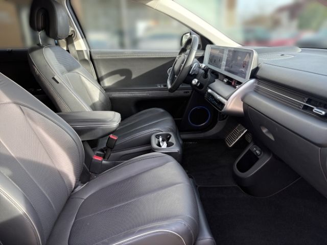 Fahrzeugabbildung Hyundai IONIQ 5 Uniq Elektro SOLAR+RELAX+20 ZOLL ALUFELG
