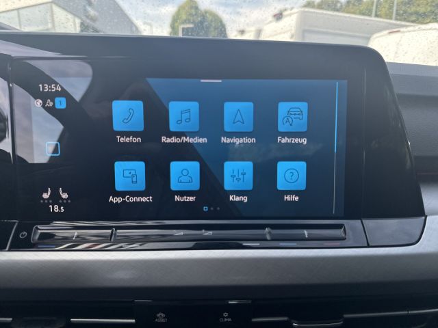 Golf VIII Variant 2.0 TDI DSG Life NAVI BUSINESS