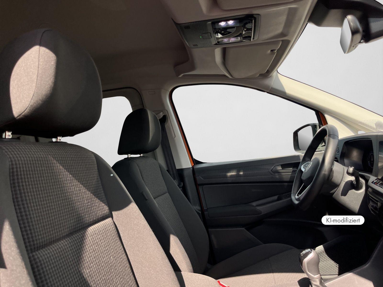 Volkswagen Caddy 1,5 TSI NAVI KAM SHZ Apple CarPlay