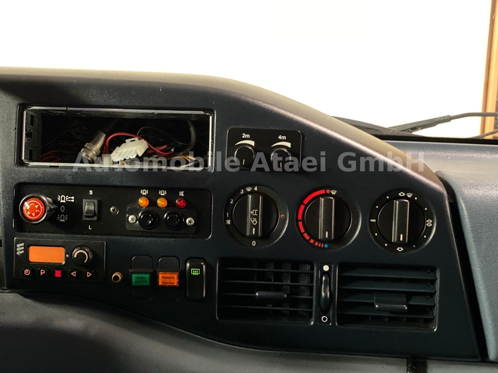 Fahrzeugabbildung Mercedes-Benz Sprinter 312D Automatik *Behörde/Camper* (1134)