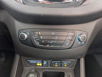 Ford Transit Courier Sport