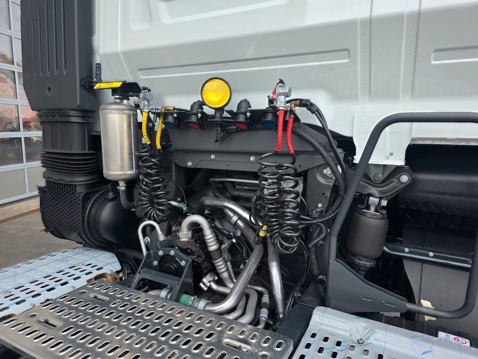 Fahrzeugabbildung Iveco X-Way AS440S50T/P 4x4 HI-TRACTION Intarder Alu