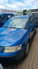 Volkswagen Passat 1.6 Basis Basis - Volkswagen Passat aus 2000