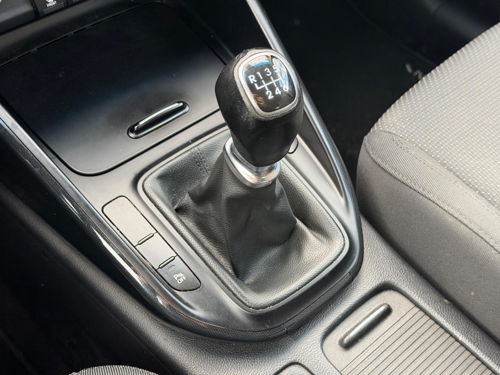Kia Carens 2014 — photo 29
