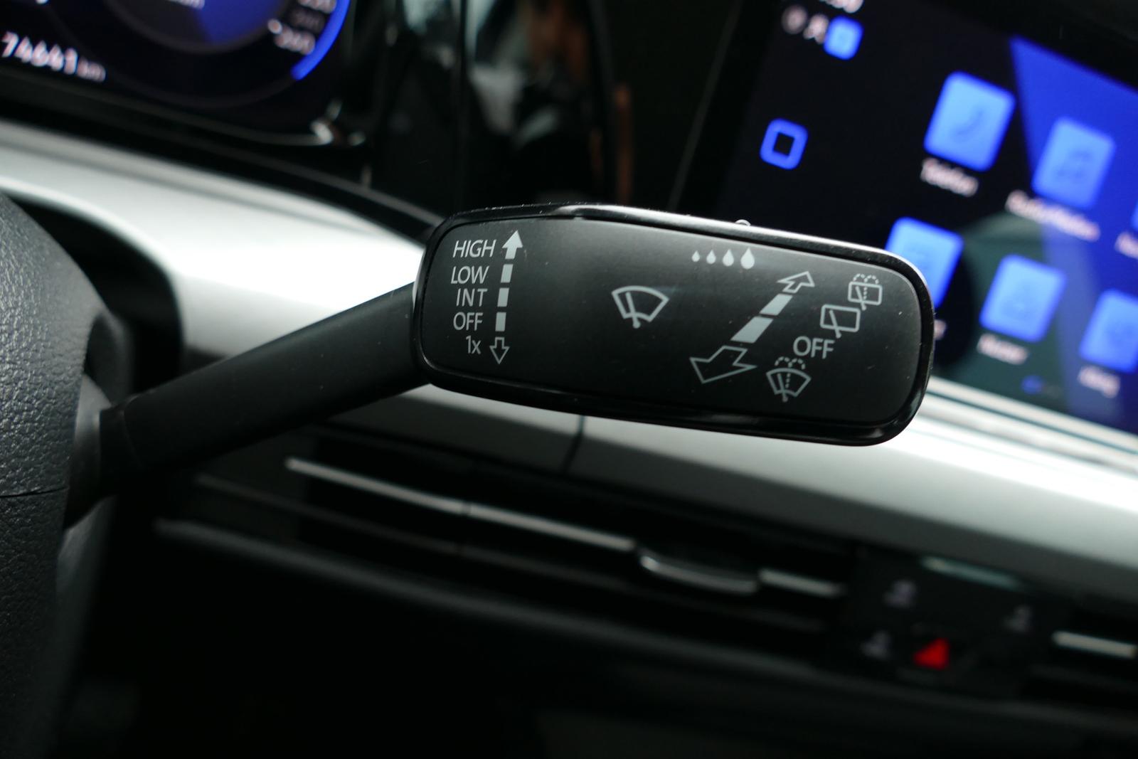 Volkswagen Golf VIII Variant 2.0 TDI Life DSG LED Navi ACC, миниатюра 12