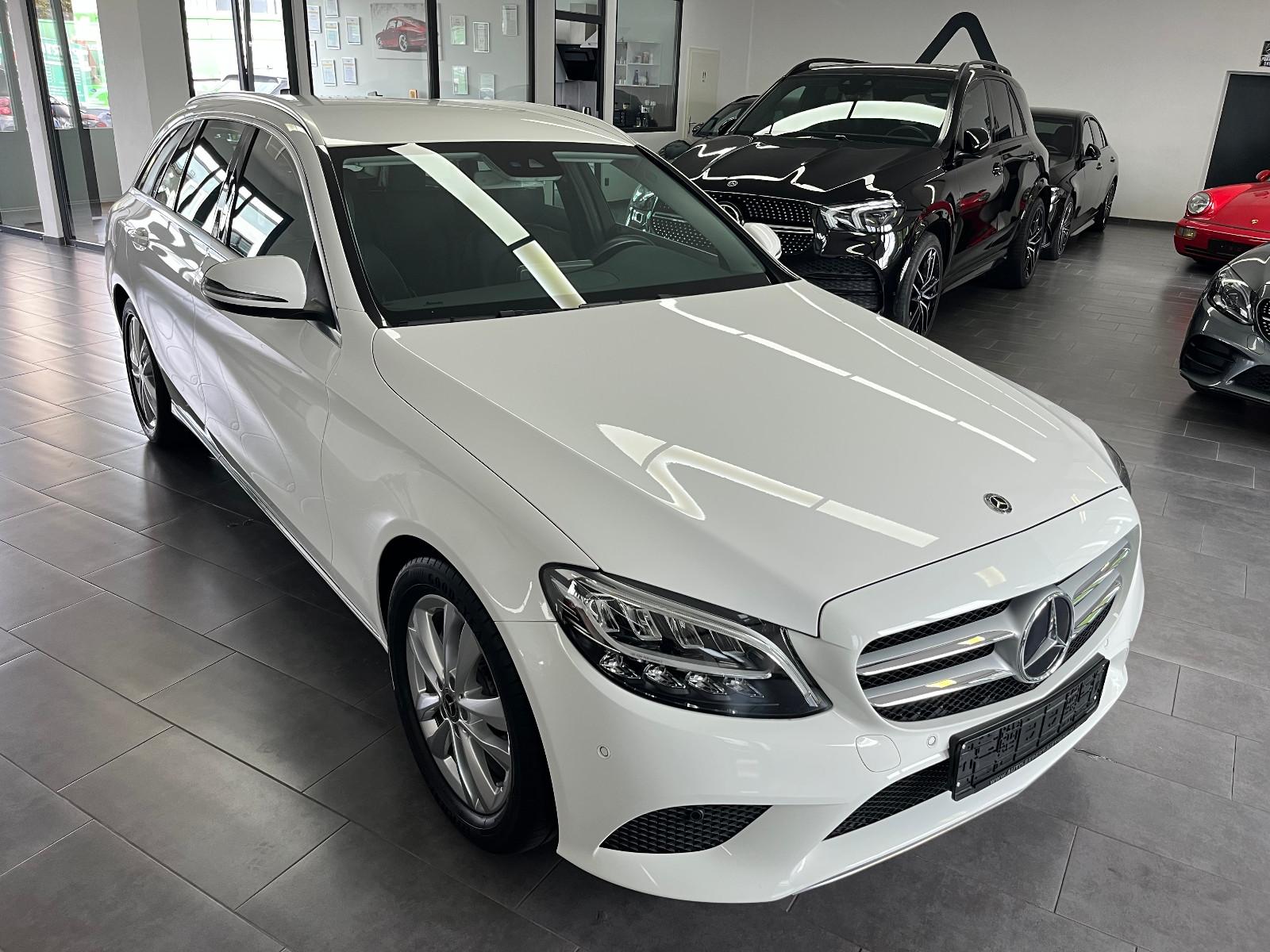 Mercedes-Benz C 200 T-Mod. Navi/LED/AHK/Totw./Kamera