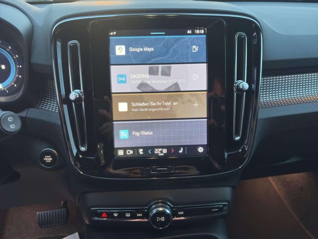 Volvo XC40 Plus Dark 2WD