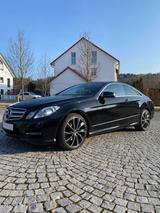 Mercedes-Benz E 350 Coupé BlueEFFICIENCY ELEGANCE - Mercedes-Benz E 350: Elegance