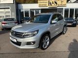 Volkswagen Tiguan Sport & Style BMT *R-LINE*PANO*AHK* - : Silber, Panorama-Dach