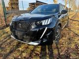 Peugeot 2008 GT line  Panorama/360 Kamera/TÜV Bis 04.26 - Peugeot 2008: 3.2