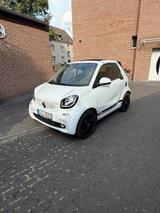Smart ForTwo cabrio 0.9 66kW Prime Leder/Kamera/JBL  - Smart ForTwo in Düsseldorf