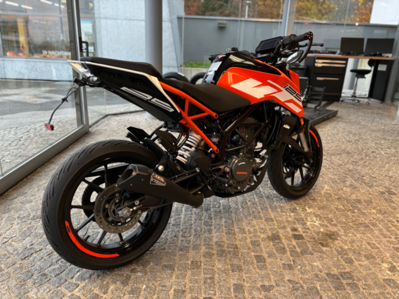 Fahrzeugabbildung KTM 125 Duke